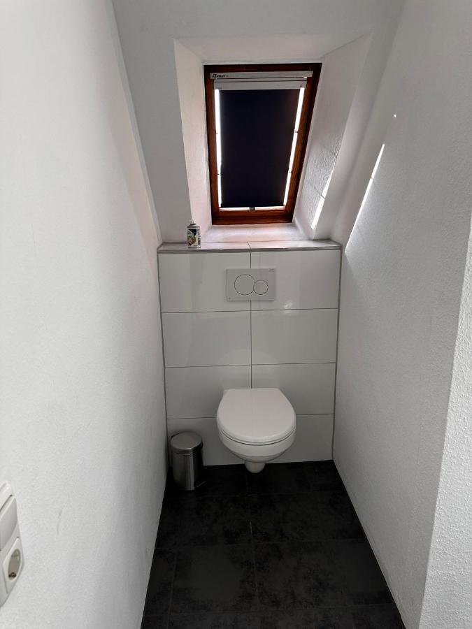 A&V Apartments Gemuetliche Rheinblick Wohnung Apt Daisy 뒤스부르크 외부 사진