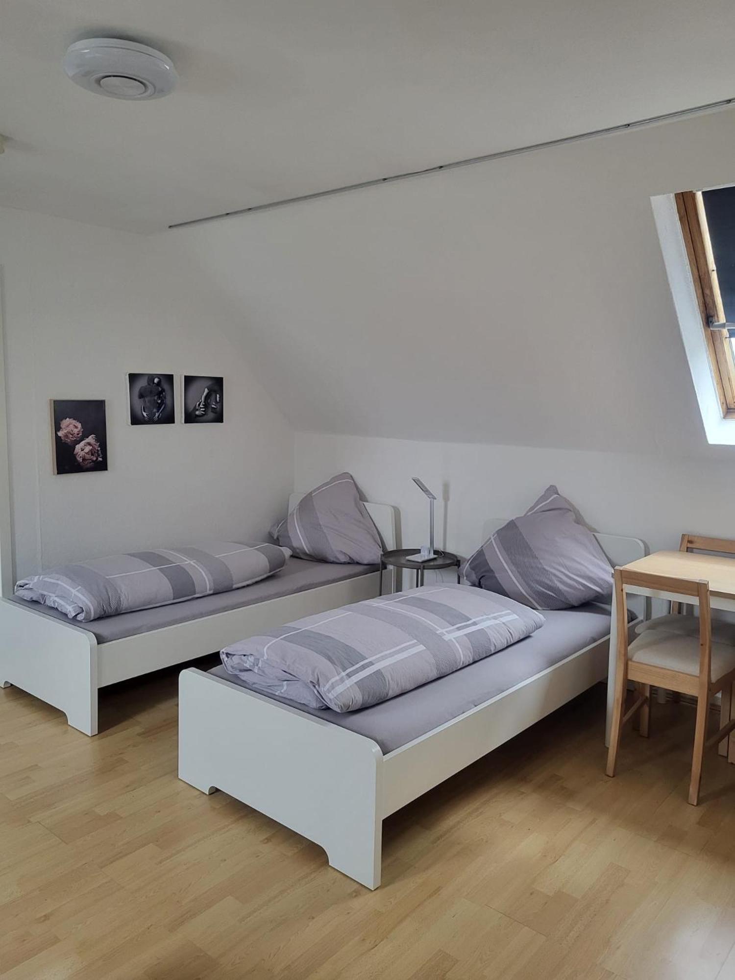 A&V Apartments Gemuetliche Rheinblick Wohnung Apt Daisy 뒤스부르크 외부 사진